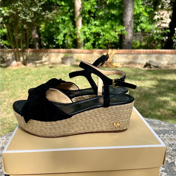 MICHAEL- Michael Kors Mid Wedges - women’s size 5.5 - Picture 10 of 15